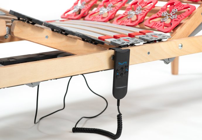 Somiera medicala electrica cu telecomanda MED 3 190 x 80 cm