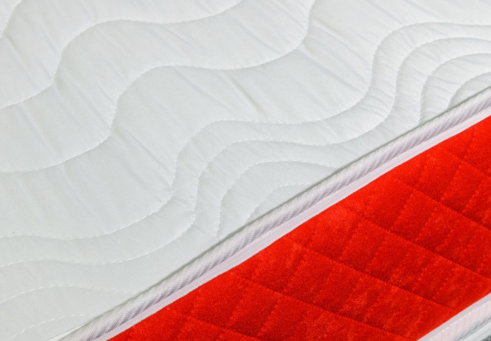 Saltea Diamond Red 70x190cm