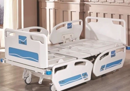 Pat de spital electric, cu patru motoare TM-D 4056